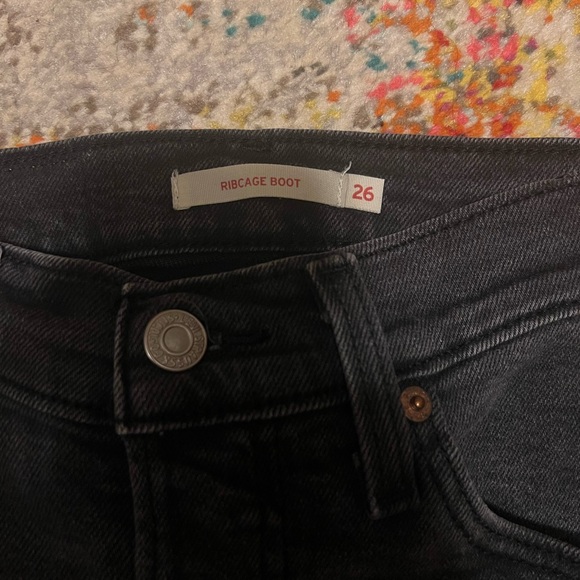 Levi’s ribcage boot jeans - Picture 2 of 4